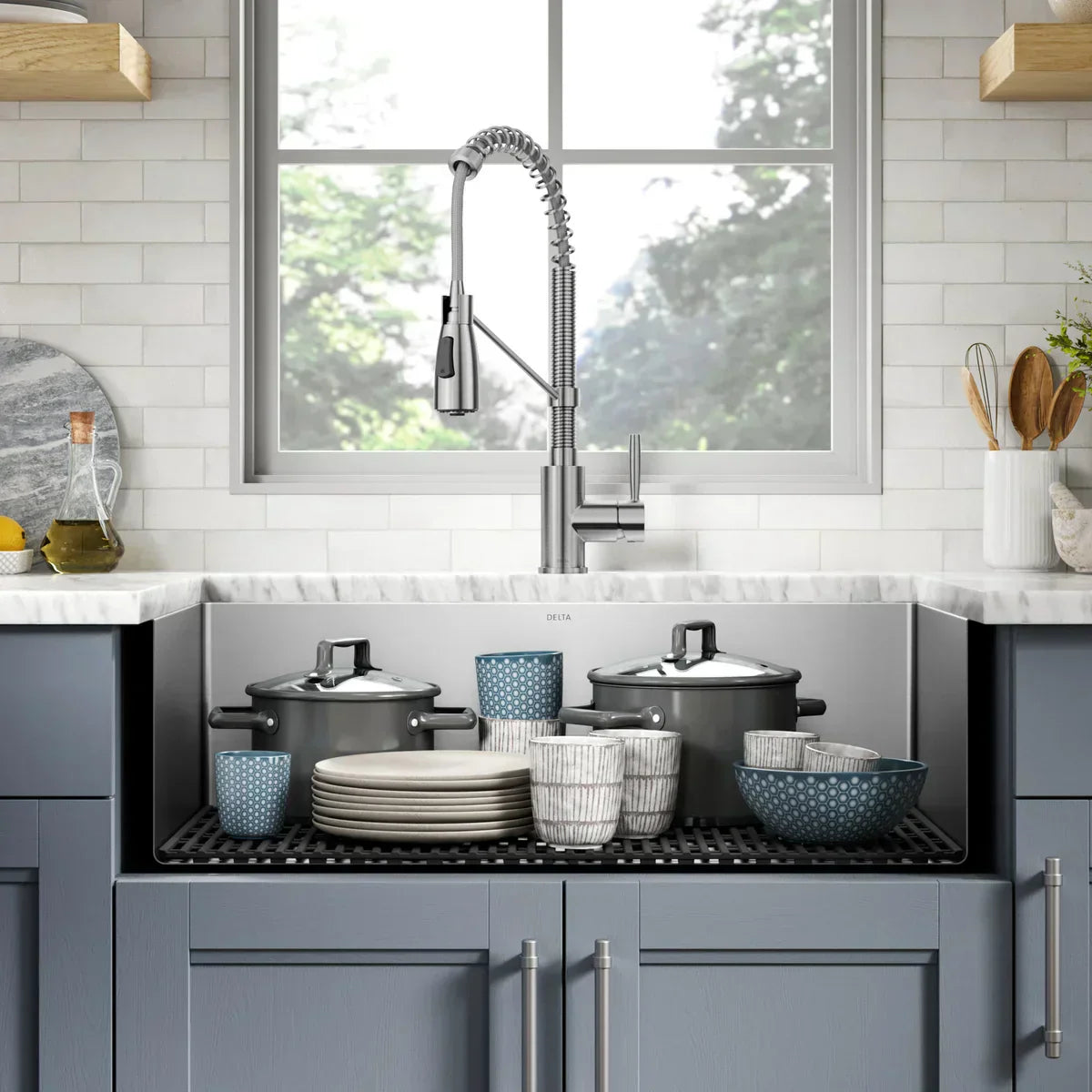 Delta 32” Undermount 16 Gauge Kitchen Sink with 18” Kitchen Faucet