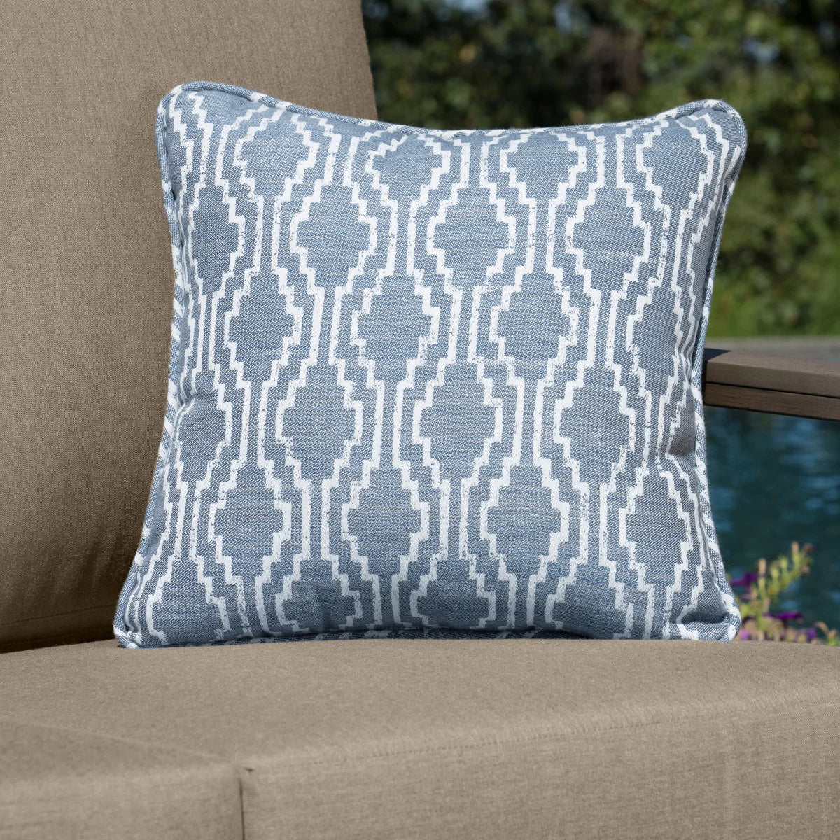 SunVilla Nichols 4-piece Outdoor Patio Seating Set