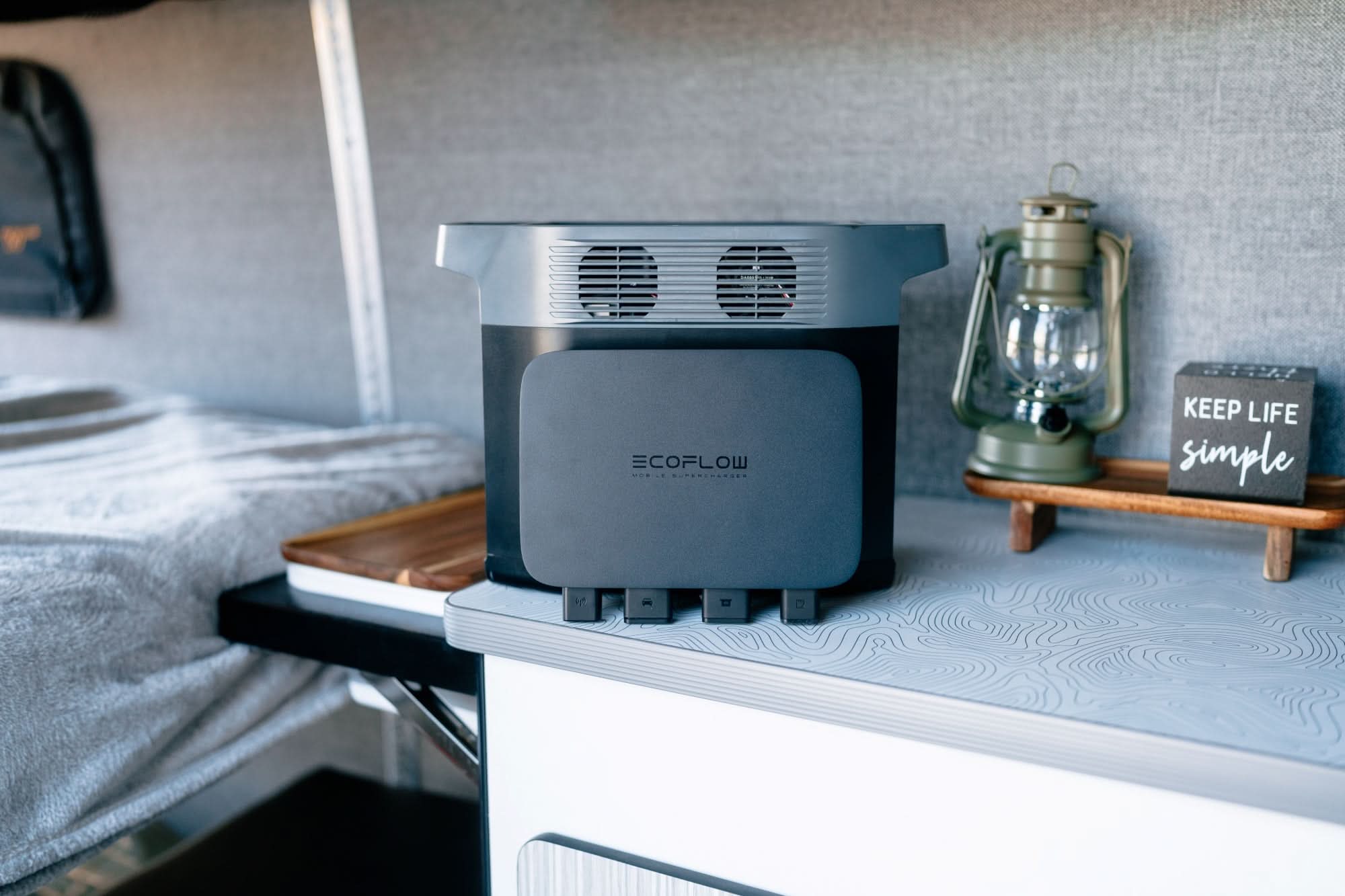 EcoFlow DELTA 2 Max with Extra Battery + 800W Alternator Charger