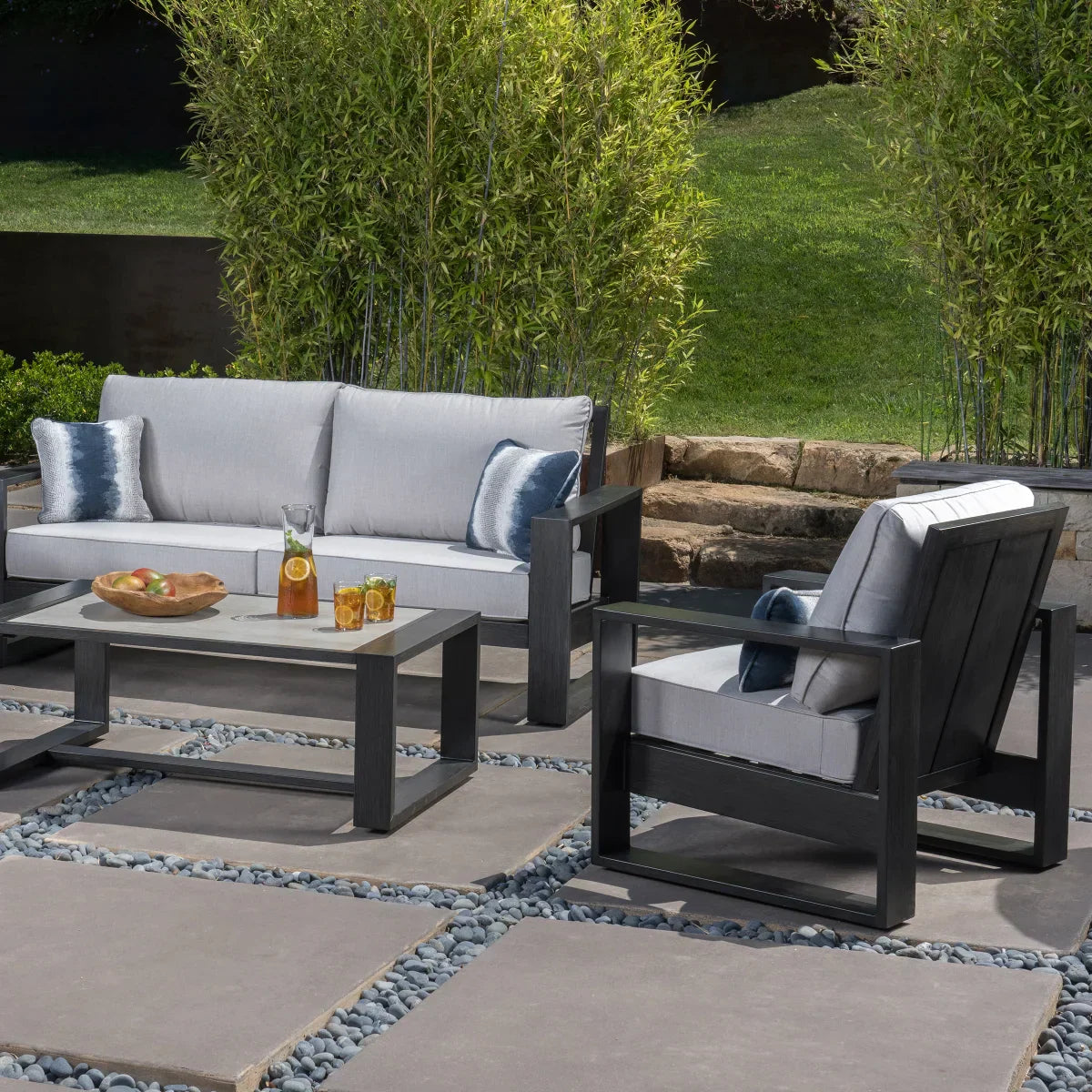 SunVilla Clifton 4-piece Outdoor Patio Seating Set