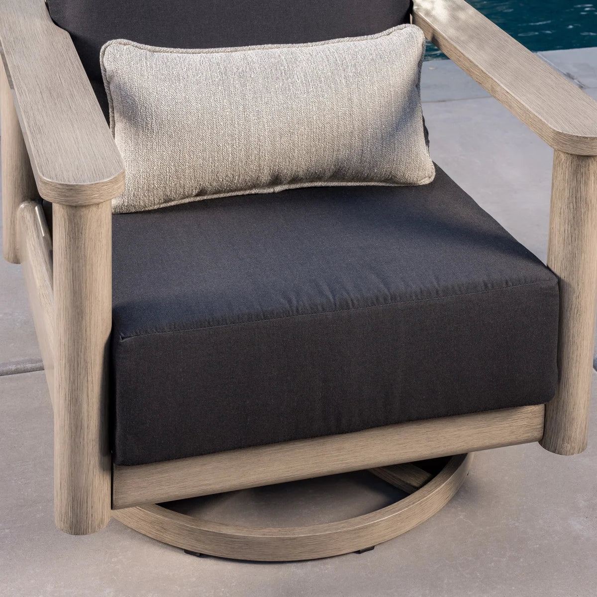 SunVilla Barton 4-Piece Outdoor Patio Seating Set