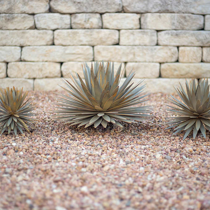 Yucca Sculpture by Desert Steel