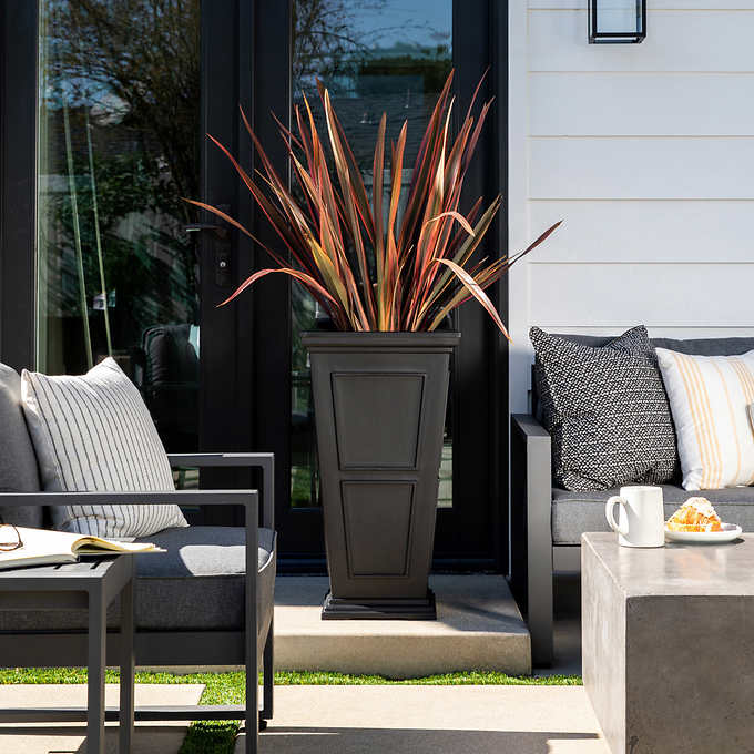 28" Brixton Planter, 2-pack