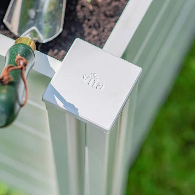 Vita Keyhole 4' x 4' Composting Garden Bed