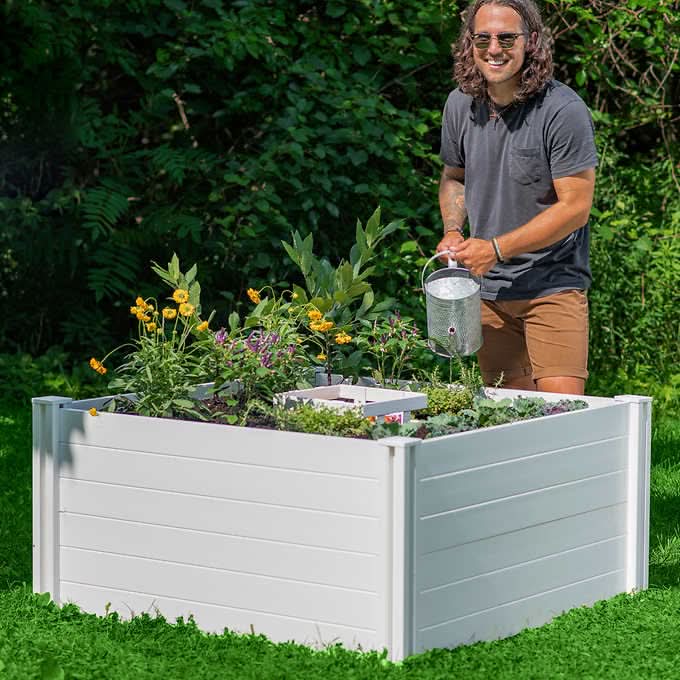 Vita Keyhole 4' x 4' Composting Garden Bed
