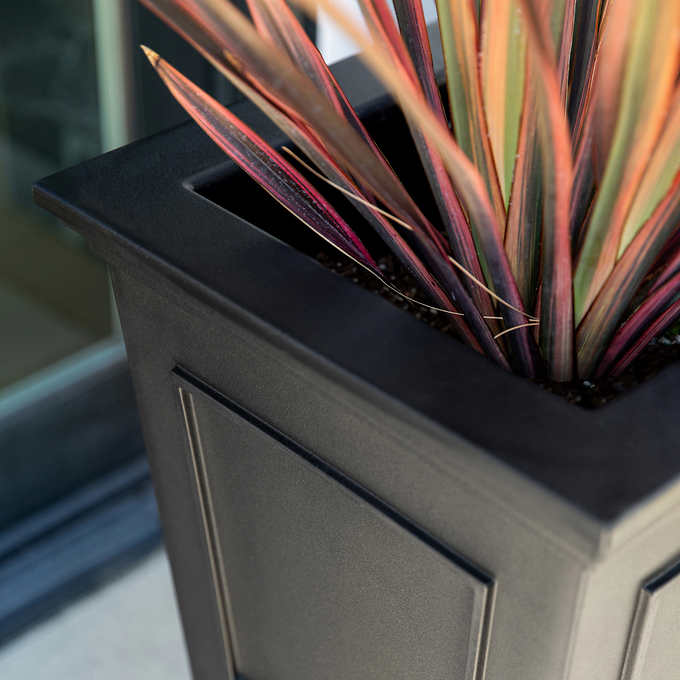 28" Brixton Planter, 2-pack