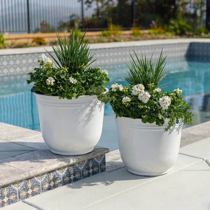 Theo Resin Planters by Trendspot, 2-pack