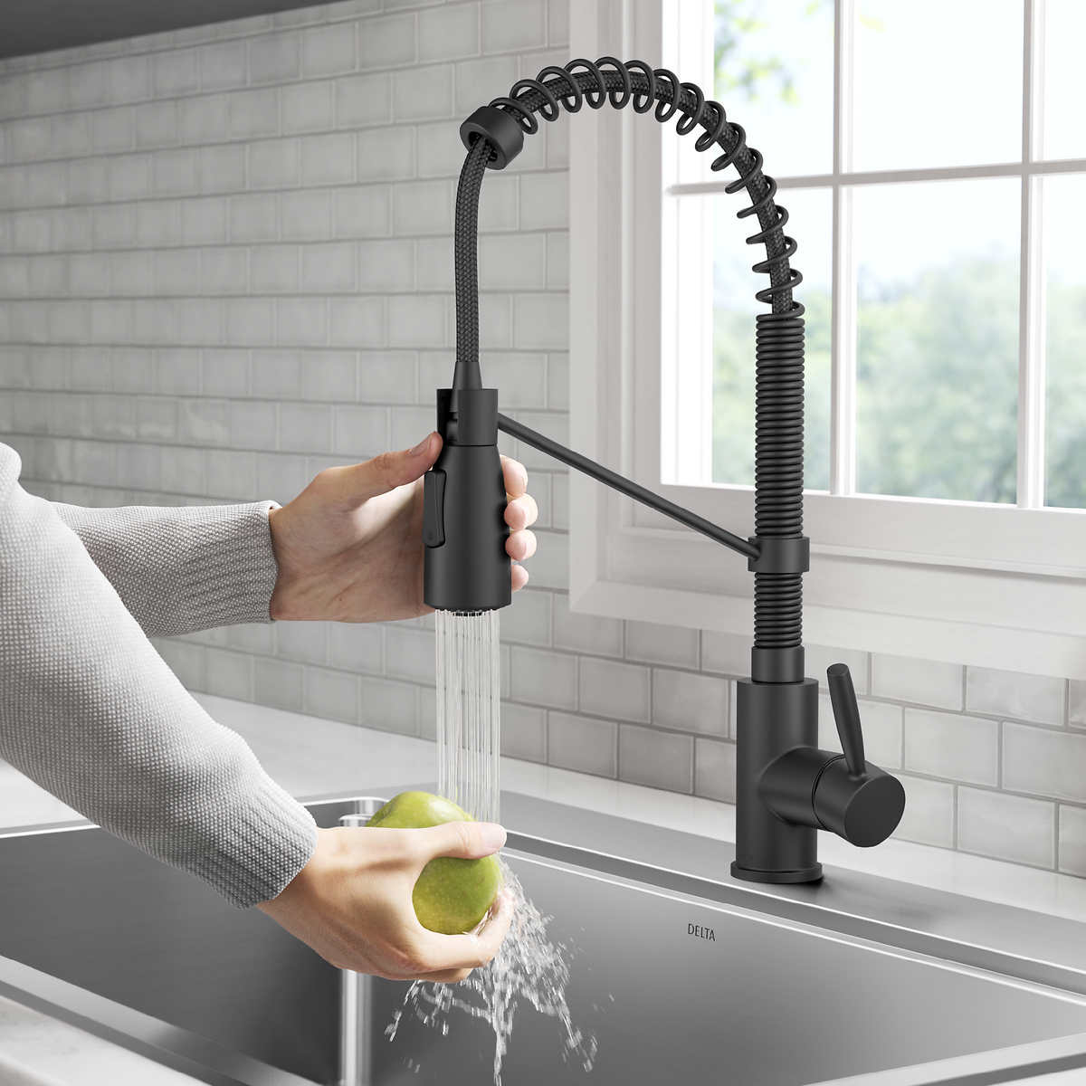Delta Pull-Down High Arc Single Handle Kitchen Faucet