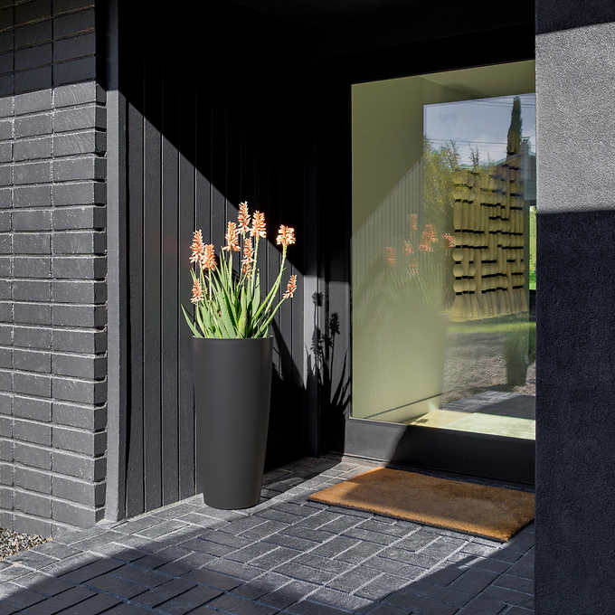 28" Selena Planter by Veradek, 2-pack