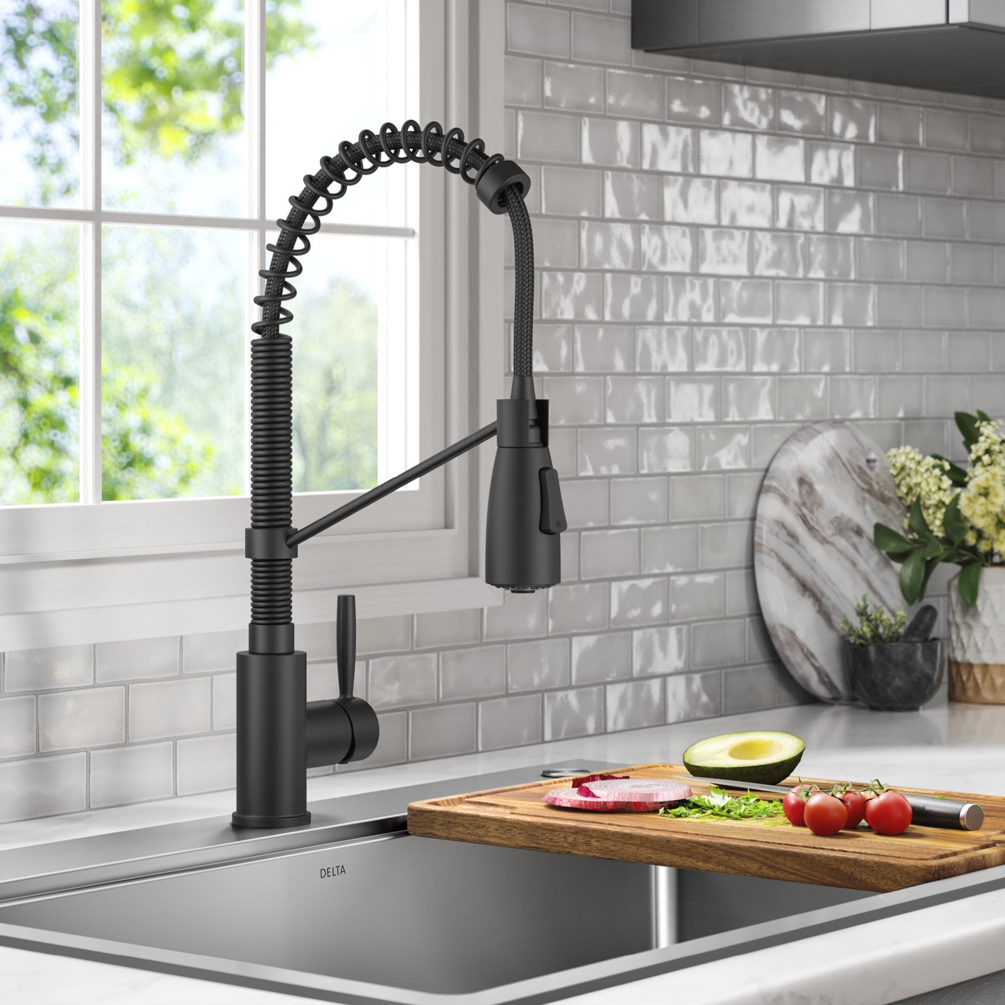 Delta Pull-Down High Arc Single Handle Kitchen Faucet