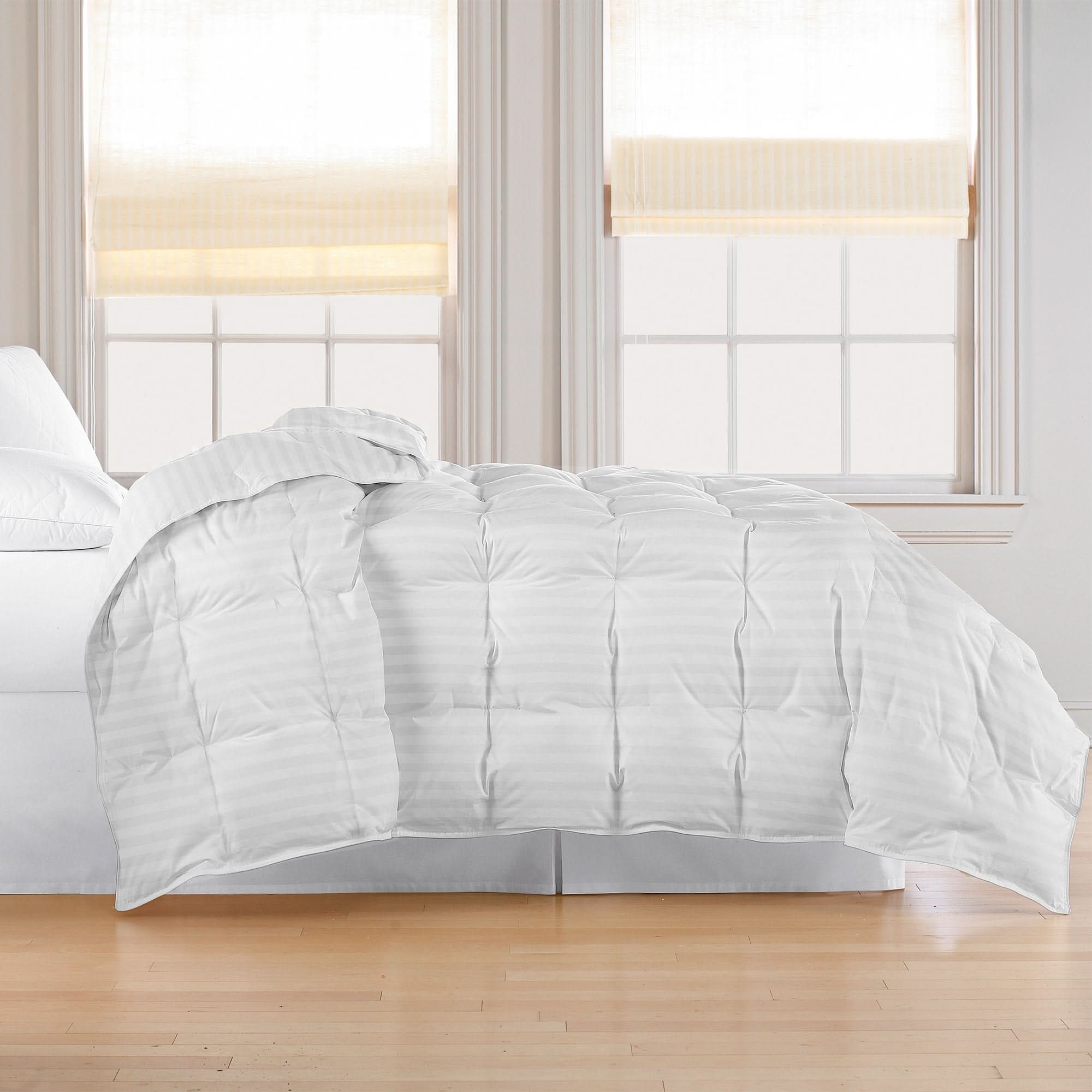 Hotel Grand All-Season Feather and Down Comforter